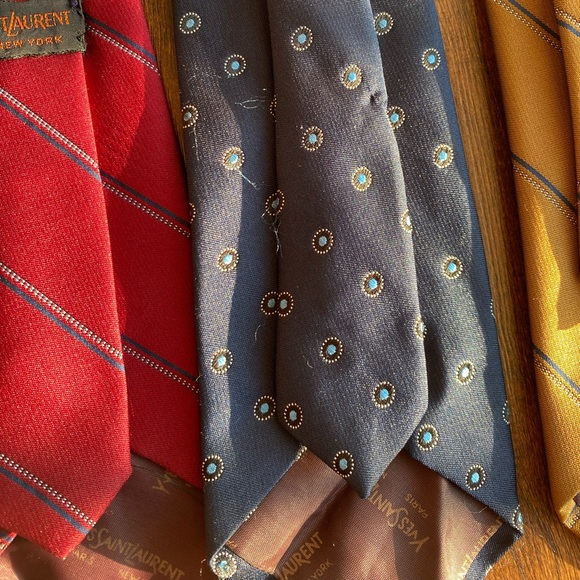 VINTAGE YSL MEN’s NECK TIE - Picture 5 of 5